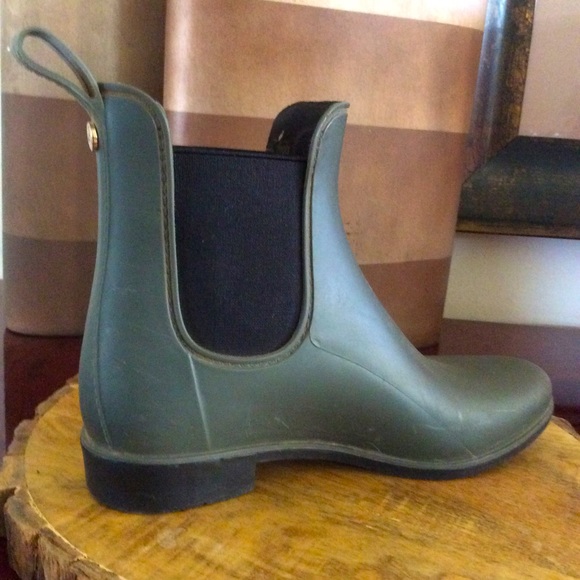 Sam Edelman Women’s Waterproof Boots - Picture 5 of 9